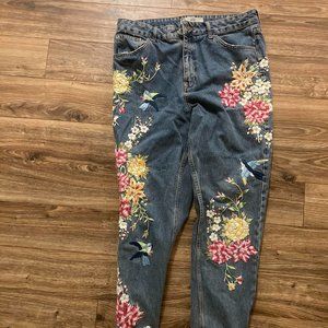 TopShop Patterned Mom Jeans Size 32